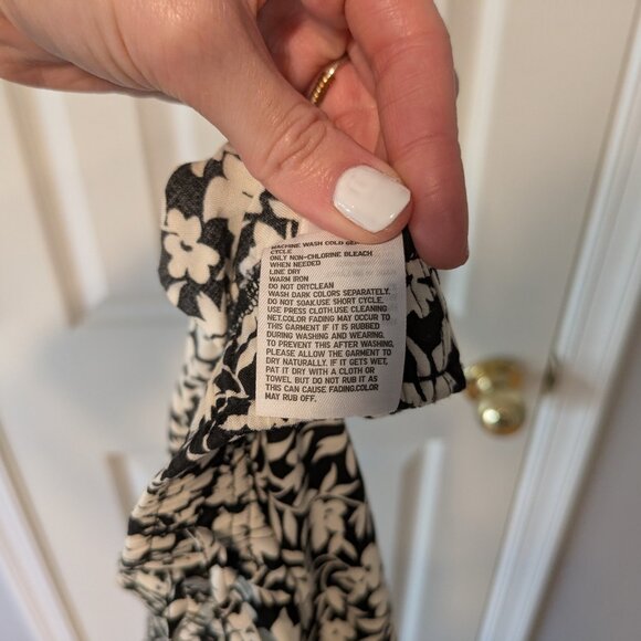 Uniqlo patterned joggers, size xs - Picture 4 of 4